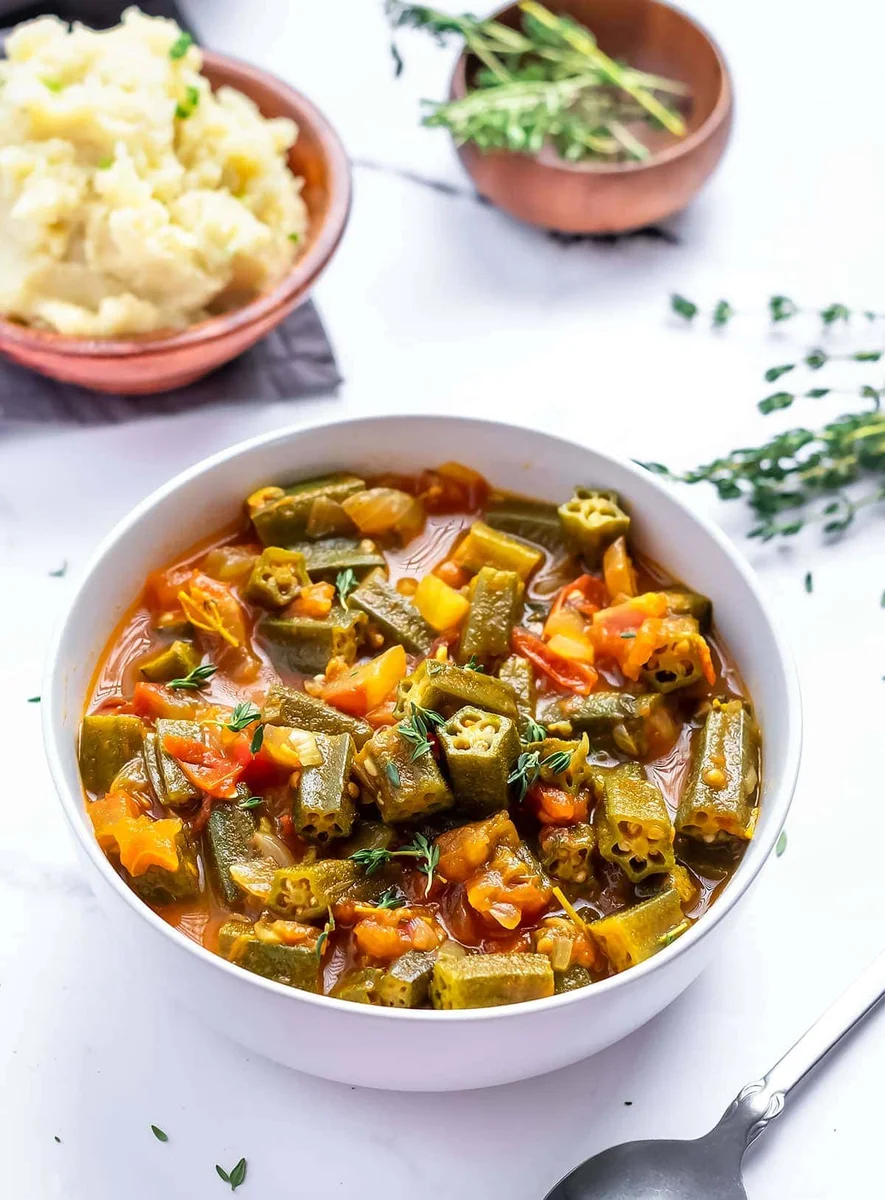 Vegan Stewed Okras and Tomatoes