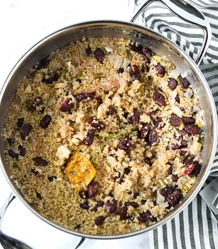 Quinoa con Alubias al Estilo Jamaicano