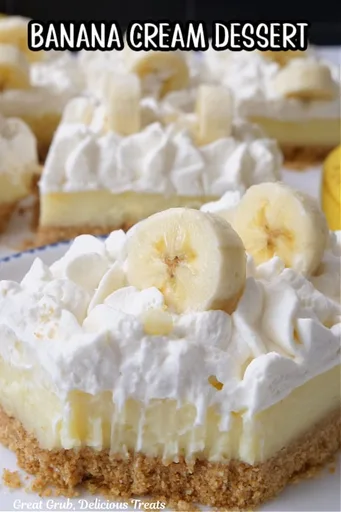 Postre de crema de plátano