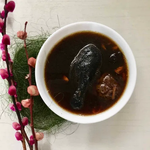 Easy Chinese Black Chicken Soup (Silkie Chicken)