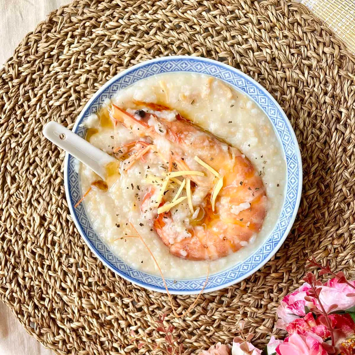 Easy Chinese Seafood congee with shrimp/ prawn
