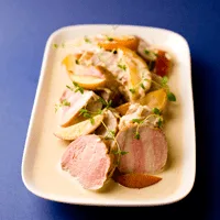 Solomillo de cerdo y manzanas con salsa cremosa de Calvados