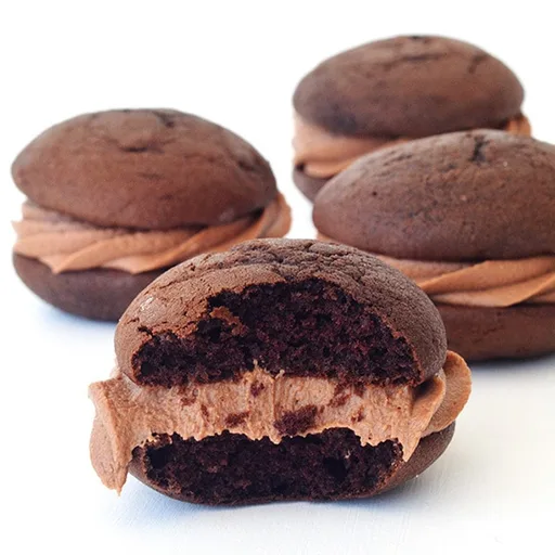 Nutella Stuffed Chocolate Whoopie Pies