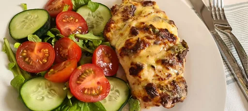 Pollo relleno de jalapeño