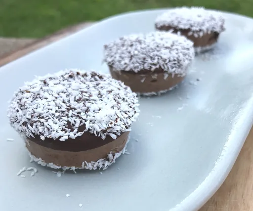 Chocolate lamington bites