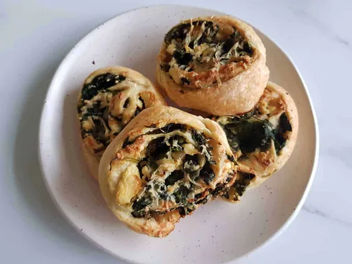Spinach and feta pinwheel