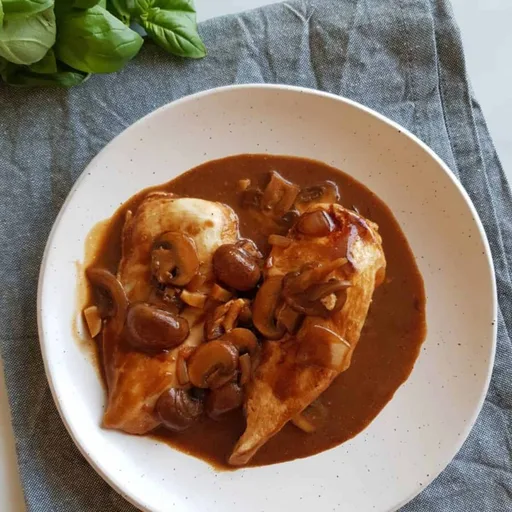 Pollo al marsala sin vino