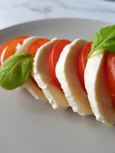 Ensalada de tomate y mozzarella
