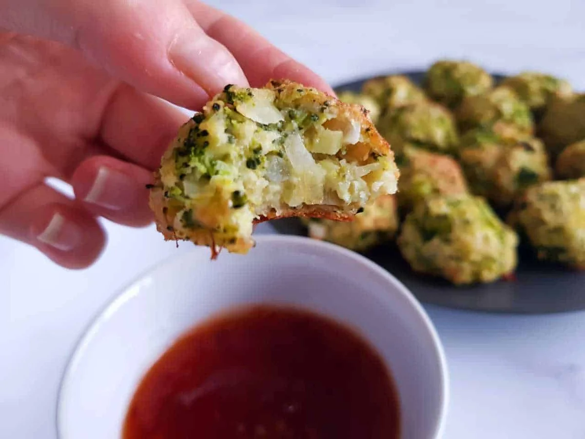 Polpette di broccoli e formaggio