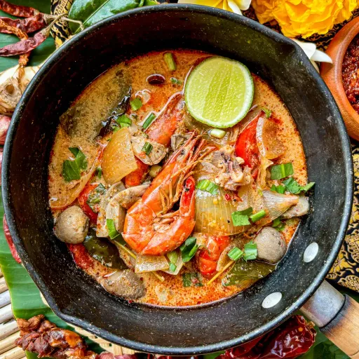 Receta de Tom Yum Talay (sopa de marisco tailandesa)