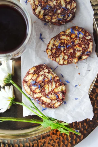 3-Ingredient Lazy Cake (No Bake!)