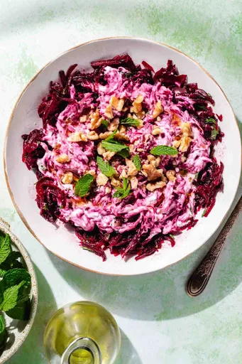 Pancar Salatasi (Beetroot & Yogurt Salad)