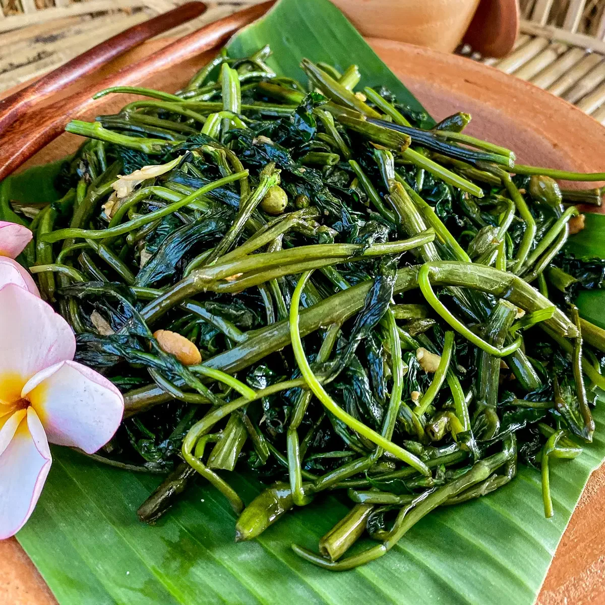 Pad Pak Boong (Thai Morning Glory Stir-Fry Recipe)