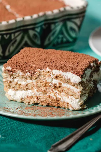 Pastel de Nescafé de 4 ingredientes (¡Sin horno!)