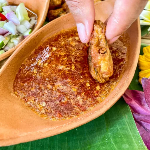 Thai Sweet Chili Sauce Recipe (Nam Chim Kai)