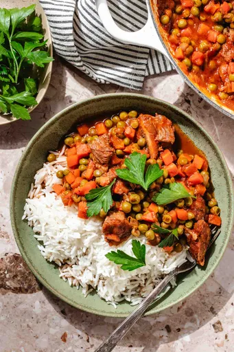 Easy Bazella (Peas and Carrots Stew)