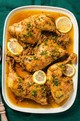 Muslos de pollo estofados al azafrán (en una sola olla)