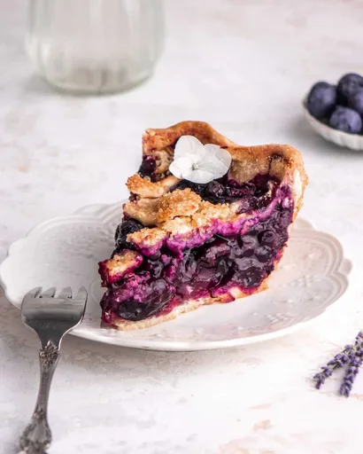 Blueberry Vanilla Lavender Pie