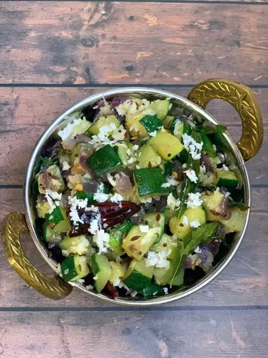 Receta de calabacín poriyal