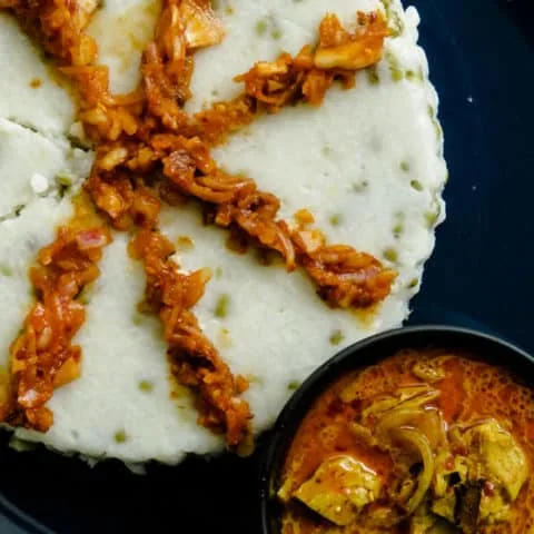 Coconut milk rice with onion relish (Kiri Bath)