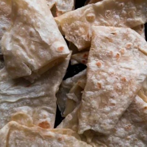 How to make Sri Lankan paratha (godamba)roti.