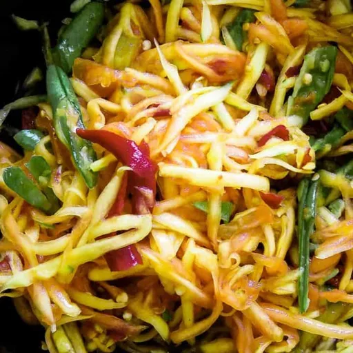 Easy spicy Papaya salad(vegan, vegetarian).