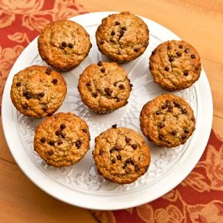 Muffins de plátano y avena con pepitas de chocolate negro