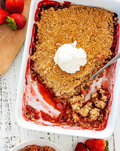 Strawberry Rhubarb Crisp