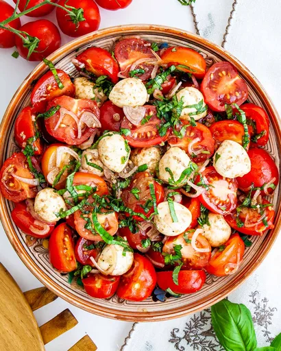 Ensalada de Tomate y Albahaca