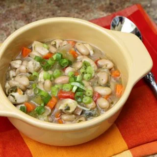 Sopa de Pollo con Judías Blancas