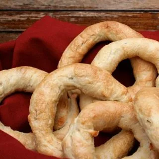 Ciambelle with Fennel