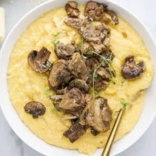 Polenta con setas