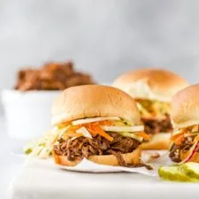 Easy Pulled Pork Sliders