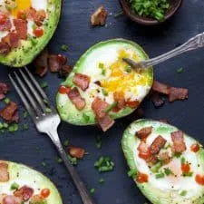 Receta de aguacate con huevo
