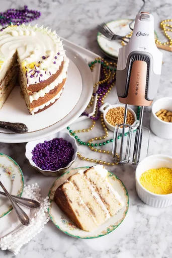 Cinnamon Swirled Layered King Cake