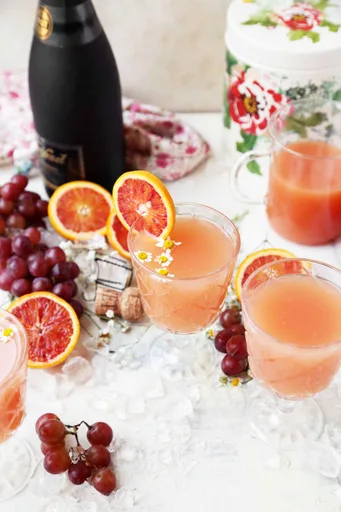 Kombucha Grapefruit Mimosas