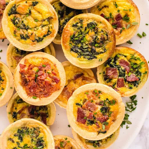 Mini quiche con versiones de carne y vegetales
