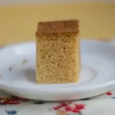 Receta de bizcocho de vainilla simple sin huevo - Muy suave y esponjoso