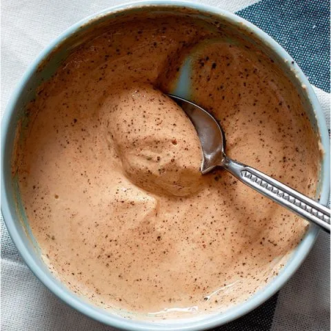 Crema agria al chipotle