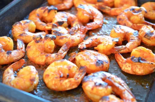 Langostinos al gochujang a la parrilla