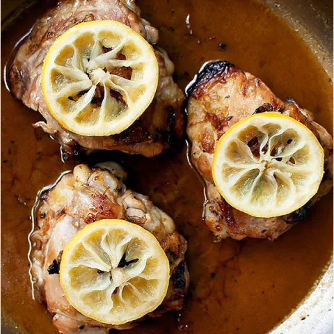 Pollo al limón y romero