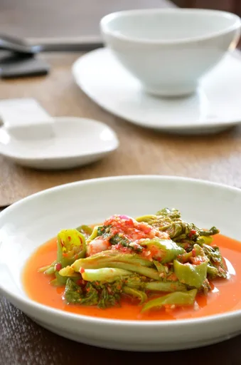 Vegetarian Lettuce Kimchi (Sangchoo Kimchi)