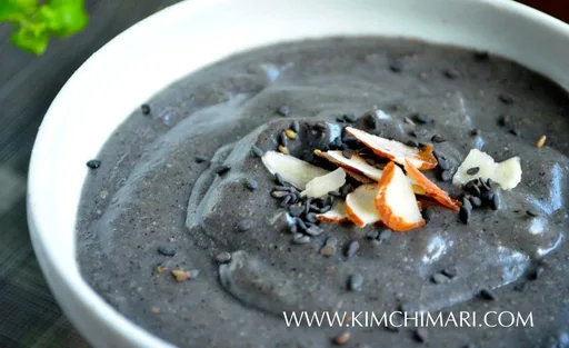 Red bean porridge (Pat-juk)