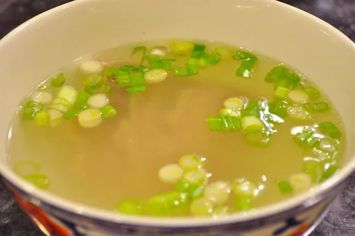 Hearty Beef Soup (Gogiguk/Kokiguk)