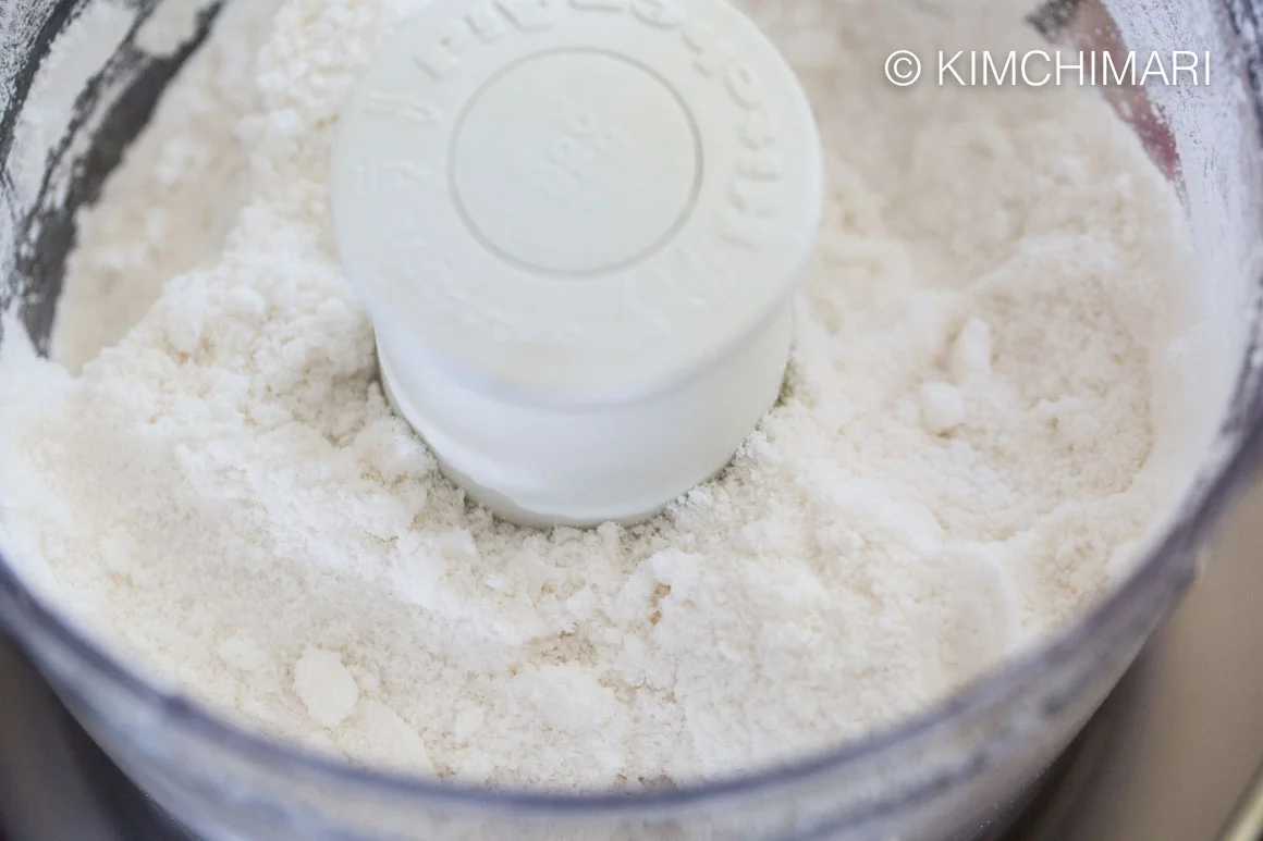 Rice Flour (MaepSsalgaru) Recipe for Korean Tteok