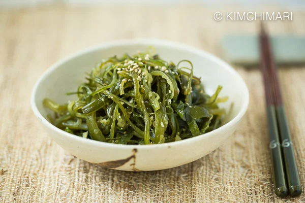 Korean Seaweed Stem Side Dish (Miyeok Julgi Bokkeum)