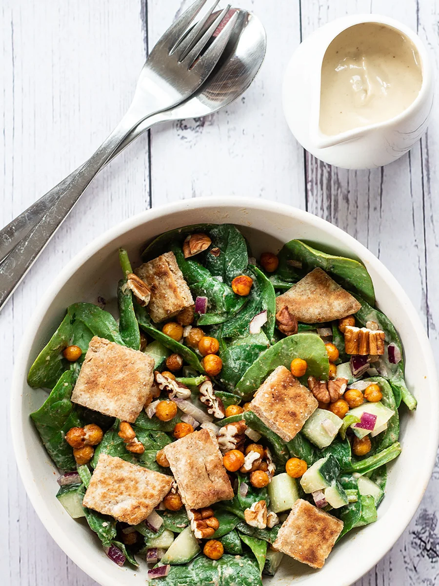 Crispy Roasted Spinach and Chickpea Salad