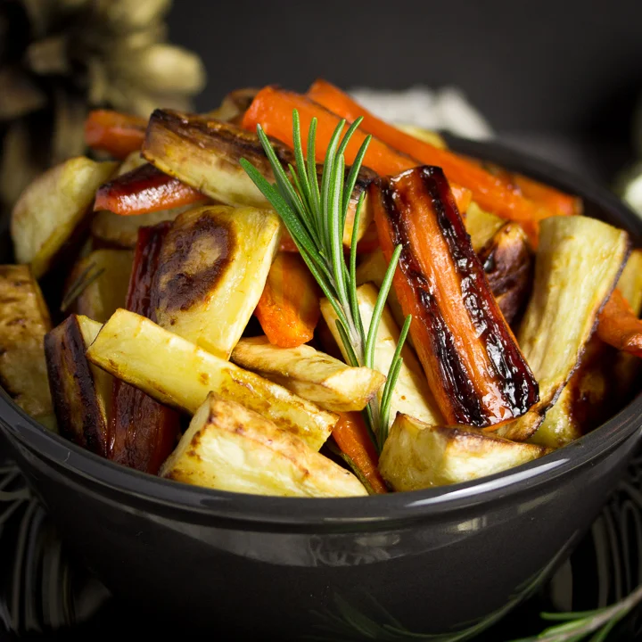 Receta de chirivías y zanahorias asadas a la miel