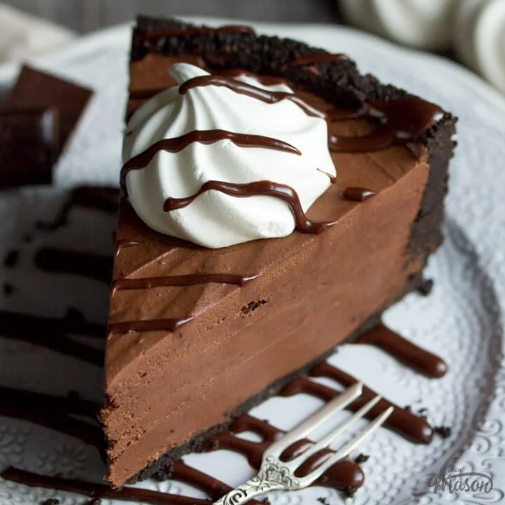 Luxurious No Bake Chocolate Cheesecake Recipe