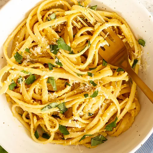 Salsa de pasta al pesto de limón con alcachofa